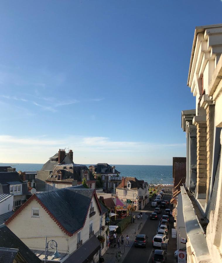 Appartement Avec Balcon - Vue Mer - 100M De La Plage - Hypercentre - 55M2 Villers-sur-Mer Kültér fotó