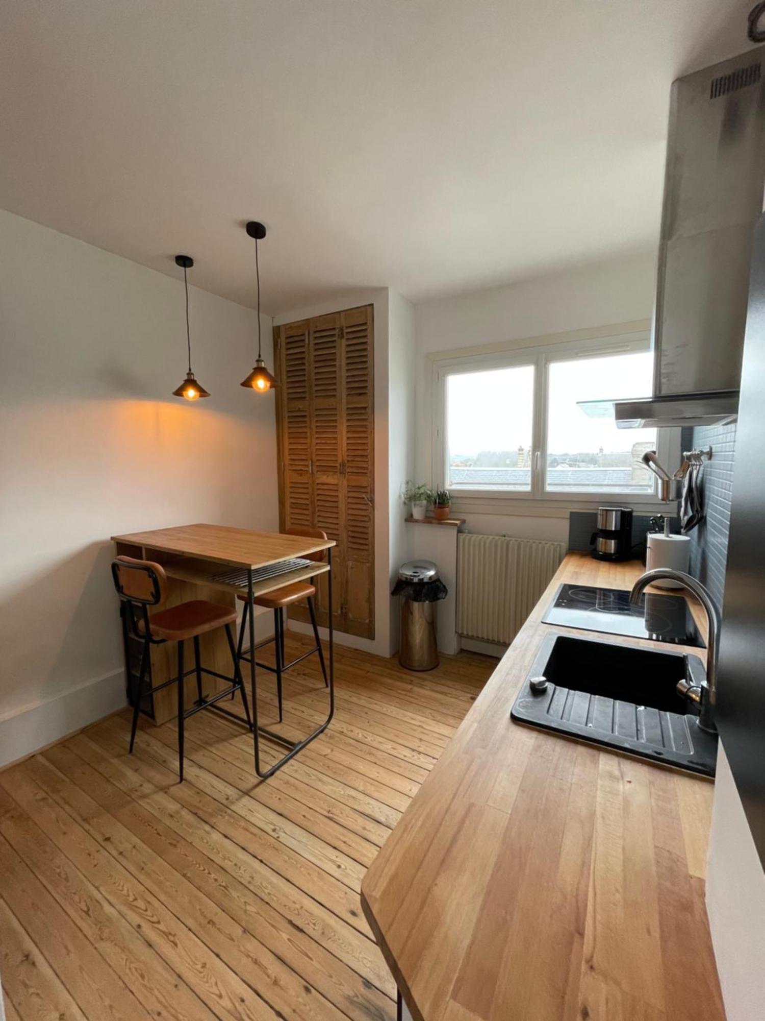 Appartement Avec Balcon - Vue Mer - 100M De La Plage - Hypercentre - 55M2 Villers-sur-Mer Kültér fotó