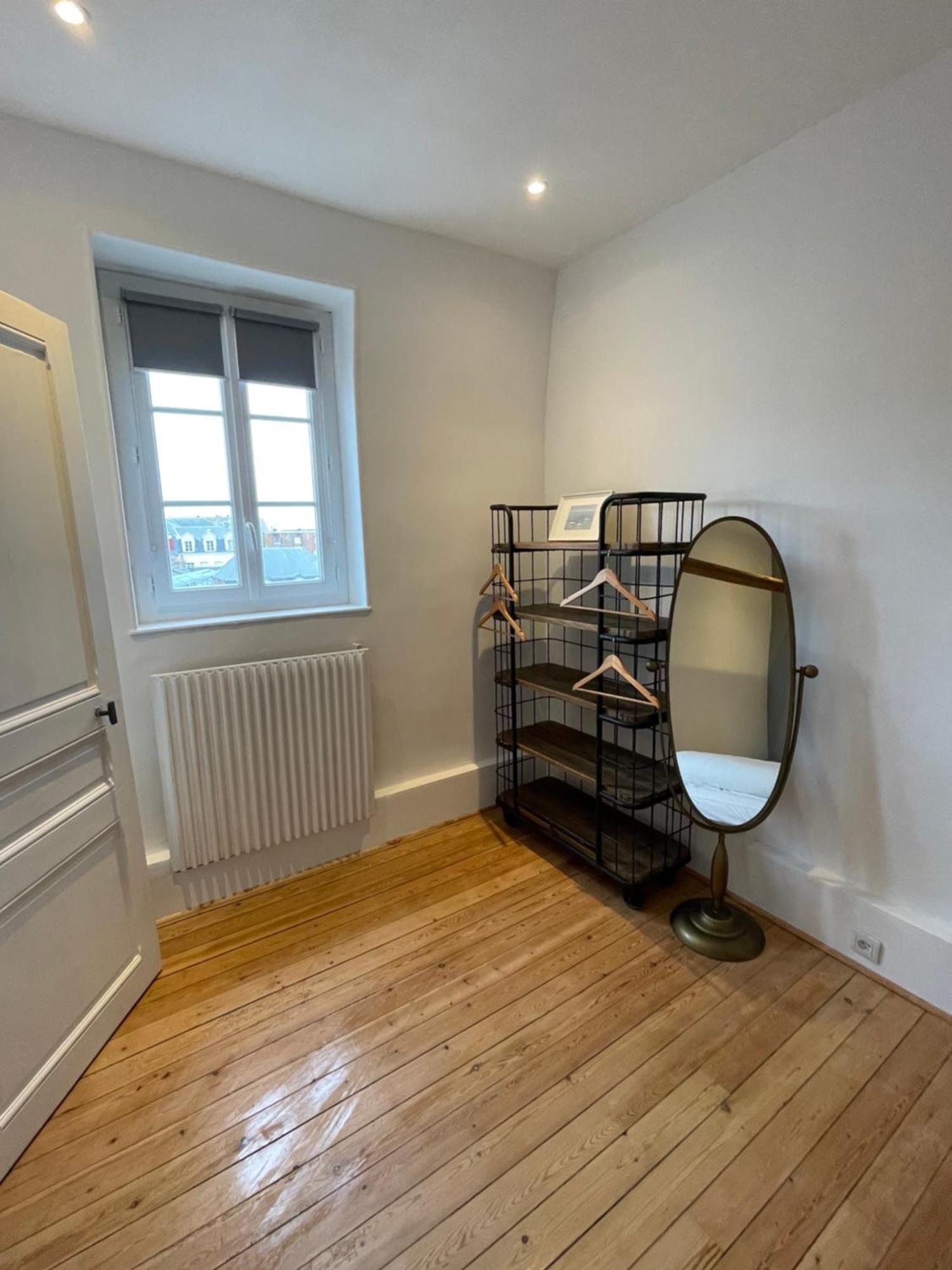 Appartement Avec Balcon - Vue Mer - 100M De La Plage - Hypercentre - 55M2 Villers-sur-Mer Kültér fotó
